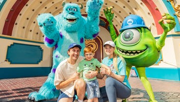The Happiest Celebs on Earth: Stars Visit Disney!