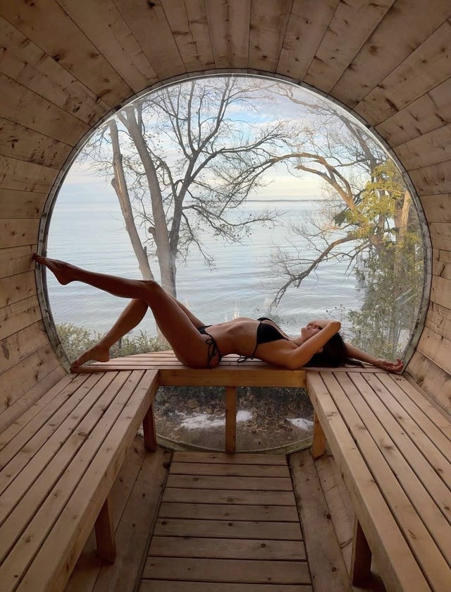 Nina Dobrev